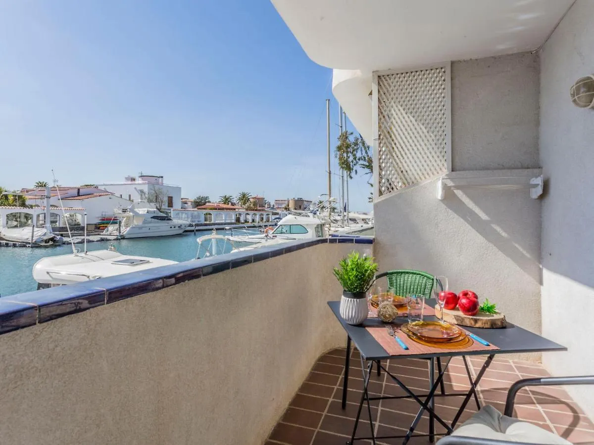 Apartment Studio Symar By Interhome Roses Spain