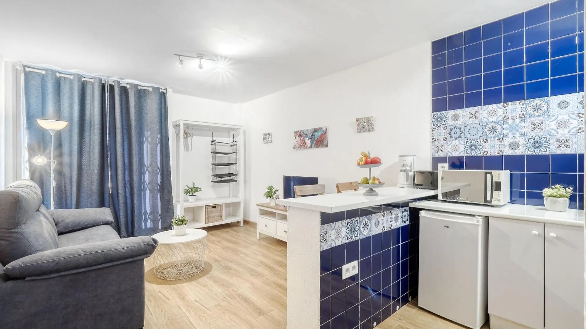 Apartment Studio Symar By Interhome Roses